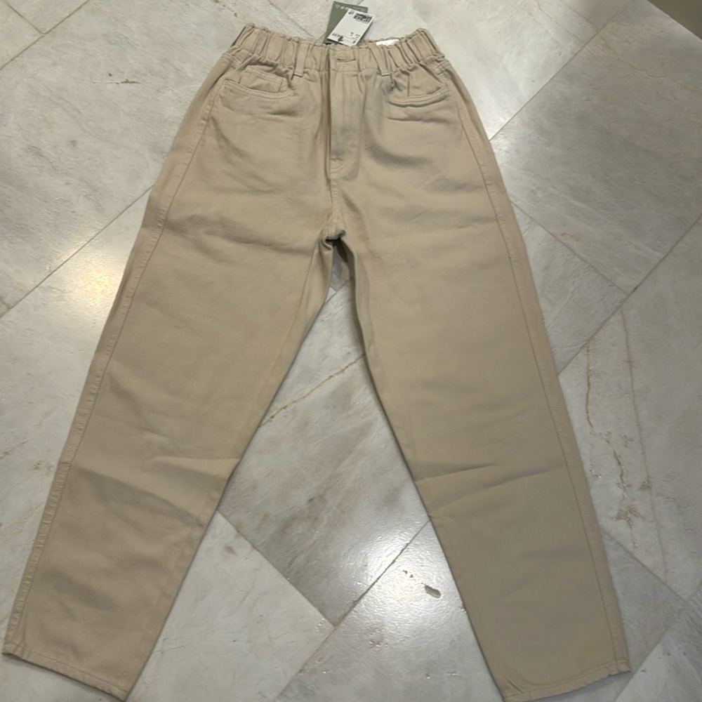 Women’s H&M tan jeans size 4